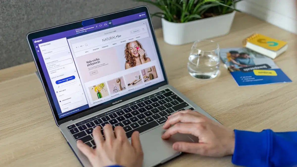 Comercio fantasma vs. Dropshipping: 10 comparaciones clave
